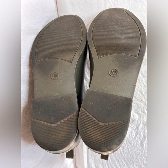 Target - Olive Green Chelsea Rainboot - Picture 7 of 7